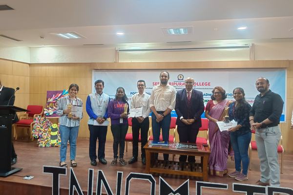 Students of B.Com and M.Com secured prize in Busine…
